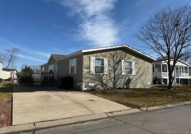1st image of 15359 Cartier Dr, Clinton Township, MI 48038 | MLS# 58050201797