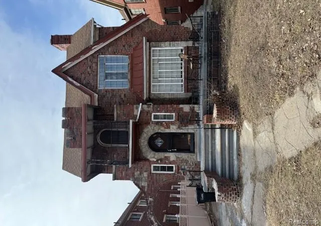 Listing Photo 1 - Condo for sale in building located at 17515 Northlawn St, Detroit, MI 48219