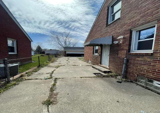 Photo 3 of Single family home for sale at 16500 Eastburn St, Detroit, MI 48205 | MLS# 20261017443 | Listing updated on 2026-07-06