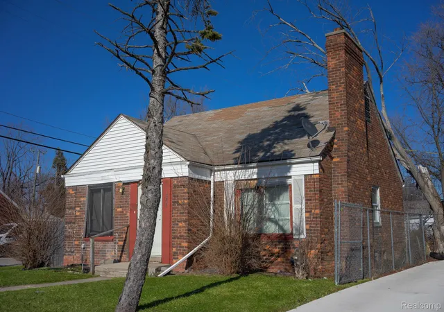2nd image of 10785 E Outer Dr, Detroit, MI 48224 | MLS# 20261017448