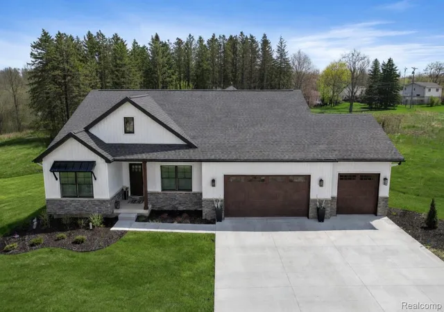 Homes for sale in Fenton Charter Township Genesee, MI | 12854 Poppy Lane, Fenton Charter Township Genesee, MI 48451 | MLS# 20261017451