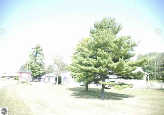 4th image of 875 Green St, Elk Rapids, MI 49629 | MLS# 78080066190