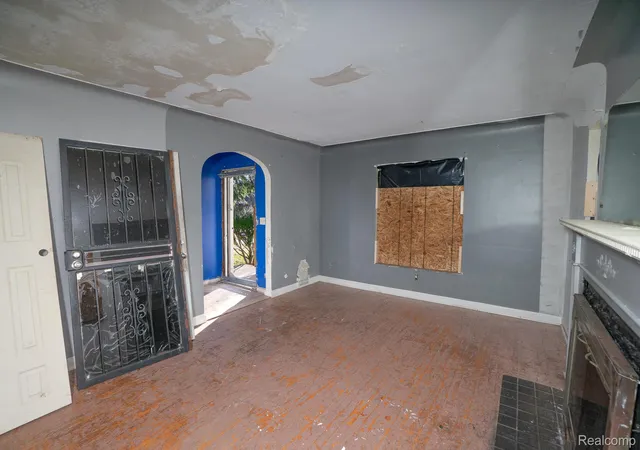 5th image of 18712 Waltham St, Detroit, MI 48205 | MLS# 20261017457