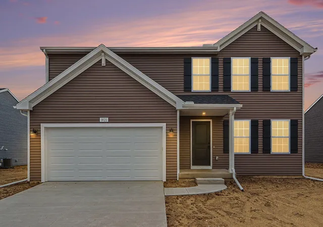 1st image of 1021 Foxglove Ave, Vicksburg, MI 49097 | MLS# 66026010429