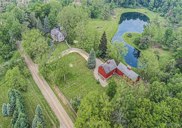 Photo 3 of Single family home for sale at 3801 Holw Corners Rd, Dryden, MI 48428 | MLS# 20261017616 | Listing updated on 2026-08-11