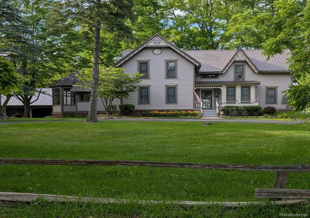 Photo 3 of Single family home for sale at 3801 Holw Corners Rd, Dryden, MI 48428 | MLS# 20261017616 | Listing updated on 2026-08-11