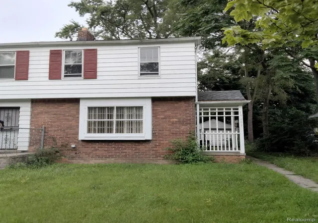 Photo 1 of Single family home for sale at 19207 Meyers Rd, Detroit, MI 48235 | MLS# 20261017622 | Listing updated on 2026-07-06