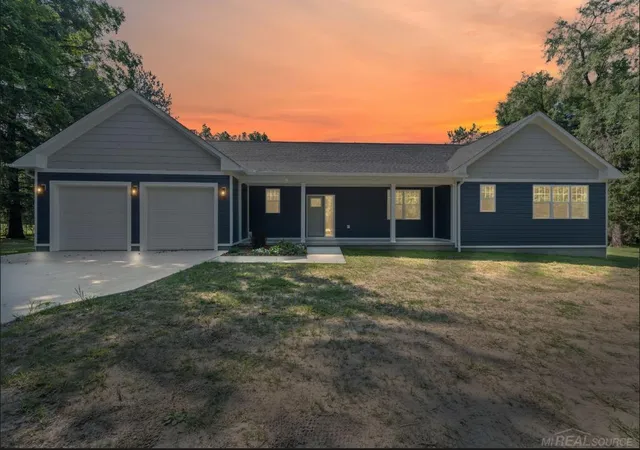 2nd image of 3200 Weidemann Dr, Clarkston, MI 48348 | MLS# 58050201983