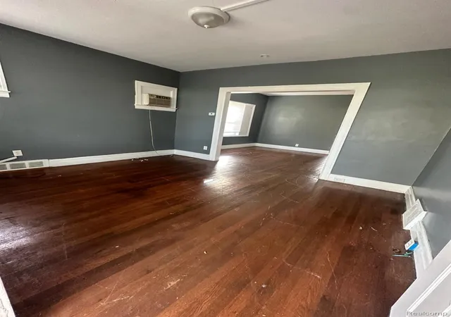 Photo 3 of Single family home for sale at 4443 Maryland St, Detroit, MI 48224 | MLS# 20261017747 | Listing updated on 2026-07-23