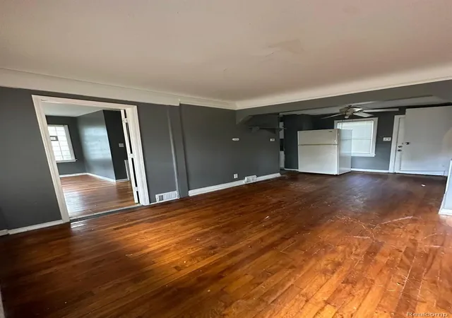 4th image of 4598 Lodewyck St, Detroit, MI 48224 | MLS# 20261017754