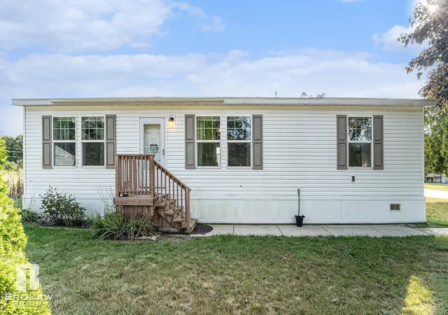 2nd image of 4649 Butternut St, Clarkston, MI 48348 | MLS# 58050201986