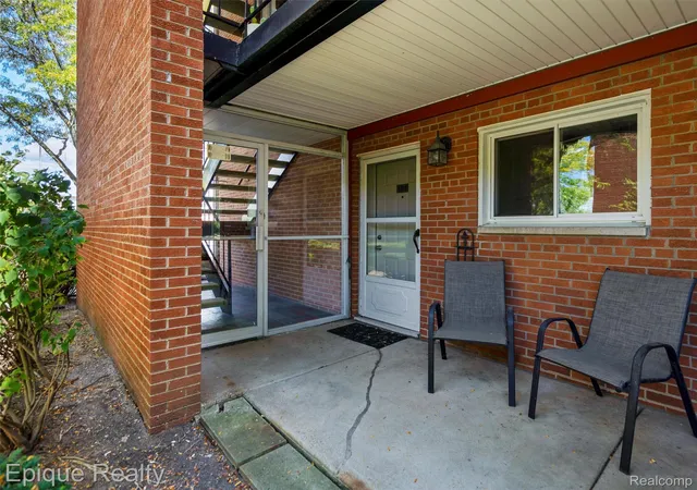 Homes for sale in Royal Oak City Oakland, MI | 2915 W 13 Mile Rd #101, Royal Oak City Oakland, MI 48073 | MLS# 20261017829