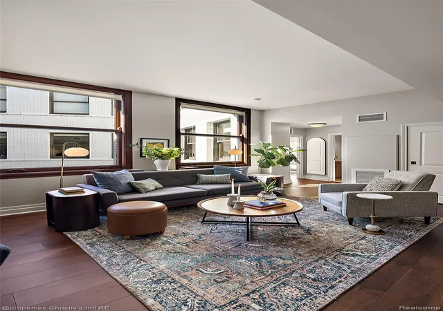 5th image of 1 Park Ave #1402, Detroit, MI 48226 | MLS# 20261017833