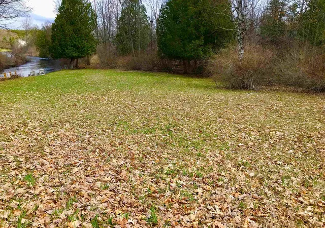 3rd image of 1041 & 1043 Bonanza Ln, Weidman, MI 48893 | MLS# 79080066227