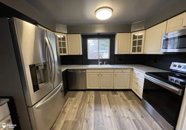 Photo 5 of Single family home for sale at 494 W Barnes Lake Rd, Columbiaville, MI 48421 | MLS# 5050202055 | Listing updated on 2026-08-27