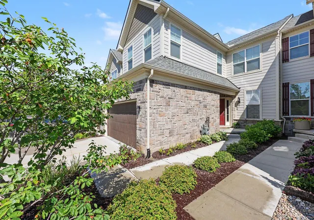 61st image of 3110 Millbury Ln, Ann Arbor, MI 48105 | MLS# 81026010797