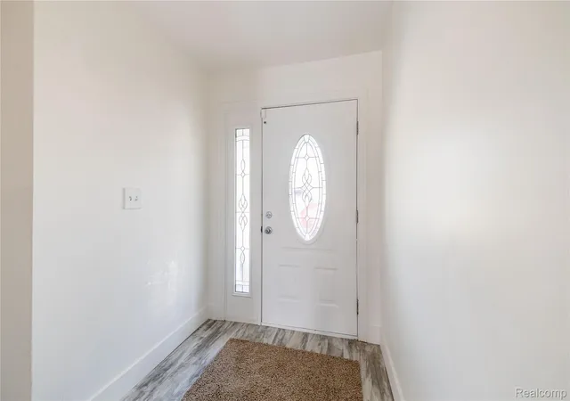 3rd image of 21918 Knudsen Dr, Grosse Ile, MI 48138 | MLS# 20261018070