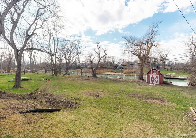 38th image of 21918 Knudsen Dr, Grosse Ile, MI 48138 | MLS# 20261018070