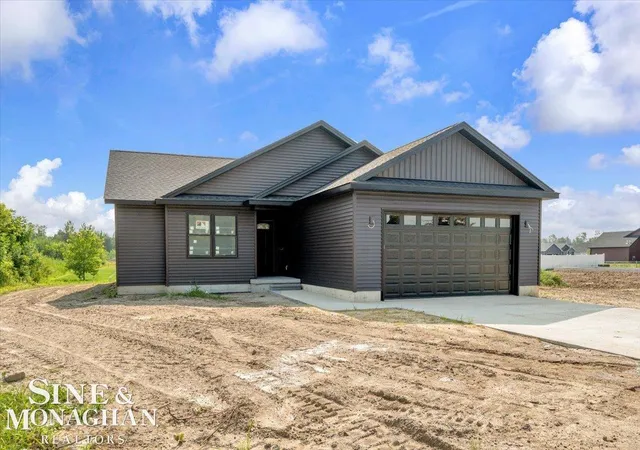 Photo 1 of Single family home for sale at 918 Range Rd, Marysville, MI 48040 | MLS# 58050202187 | Listing updated on 2026-07-23