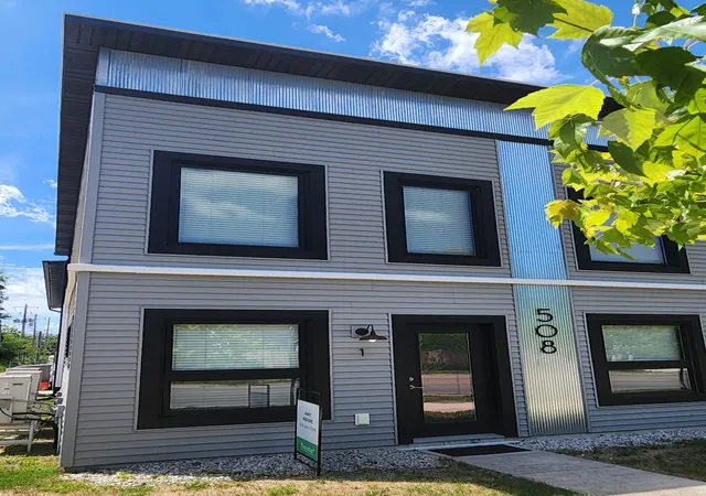 2nd image of 508 Hastings St #1, Traverse City, MI 49686 | MLS# 65026011169