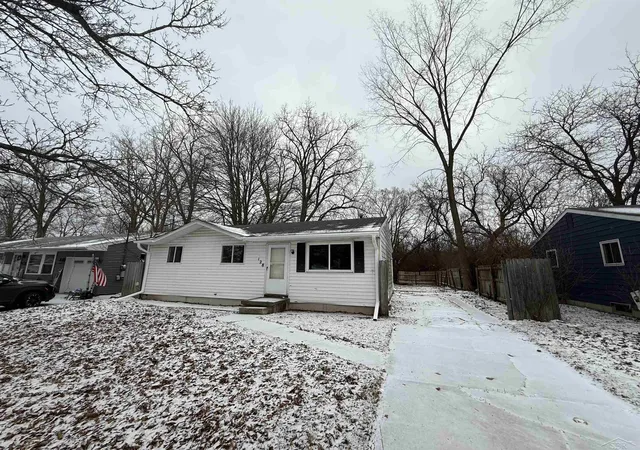 Photo 1 of Single family home for sale at 128 Woodward St, Saginaw, MI 48601 | MLS# 61050202212 | Listing updated on 2026-08-23