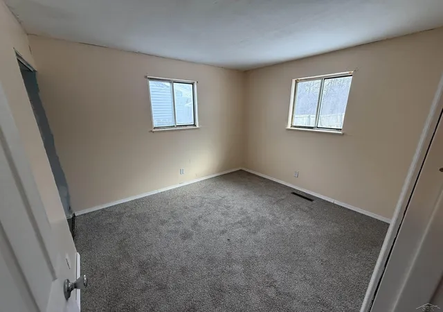 Photo 3 of Single family home for sale at 128 Woodward St, Saginaw, MI 48601 | MLS# 61050202212 | Listing updated on 2026-08-23