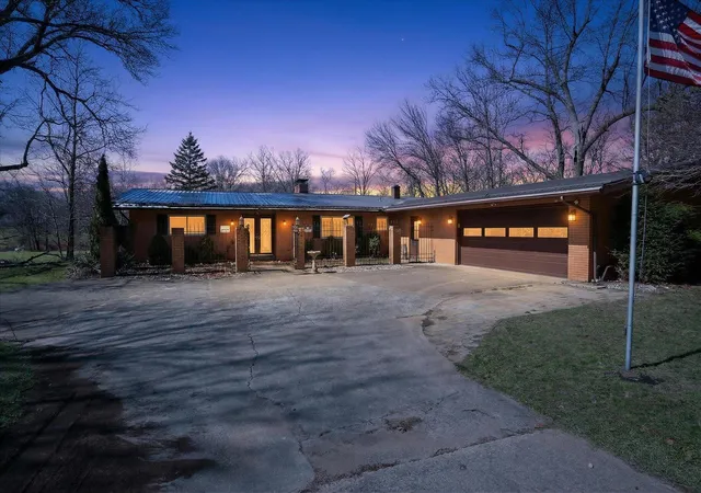 Single family home for sale at 70506 Sunrise Dr, Edwardsburg, MI 49112 | MLS# 69026011353 | Listing updated on 2026-06-28