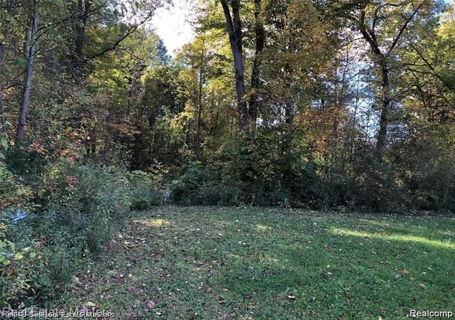 Photo 3 of Single family home for sale at 7627 Lapeer Rd, Wales, MI 48027 | MLS# 20261018741 | Listing updated on 2026-08-22