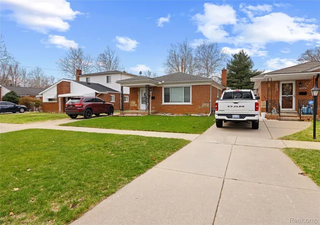 Homes for sale in Dearborn Heights, MI | 4692 Mckinley St, Dearborn Heights, MI 48125 | MLS# 20261018877