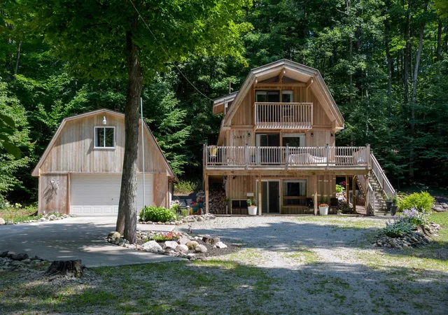 Photo 1 of Single family home for sale at 2481 S Schomberg Rd, Lake Leelanau, MI 49653 | MLS# 78080066314 | Listing updated on 2026-10-29