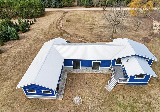 Photo 2 of Single family home for sale at 6130 N Arbogast Rd, Howard City, MI 49329 | MLS# 72026011474 | Listing updated on 2026-09-02