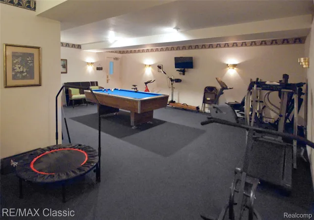 2nd image of 1155 S Lake Dr, Novi, MI 48377