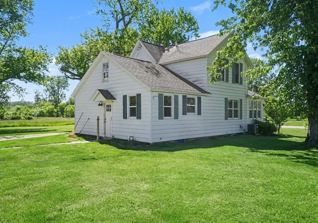 3rd image of 5257 146Th Ave, Holland, MI 49423 | MLS# 71026011492