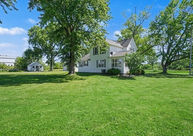 Photo 3 of Single family home for sale at 5257 146th Avenue, Holland, MI 49423 | MLS# 71026011492 | Listing updated on 2026-10-13