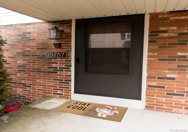 Listing Photo 4 - Condo for sale in building located at 15757 N Franklin Dr, Clinton Township, MI 48038