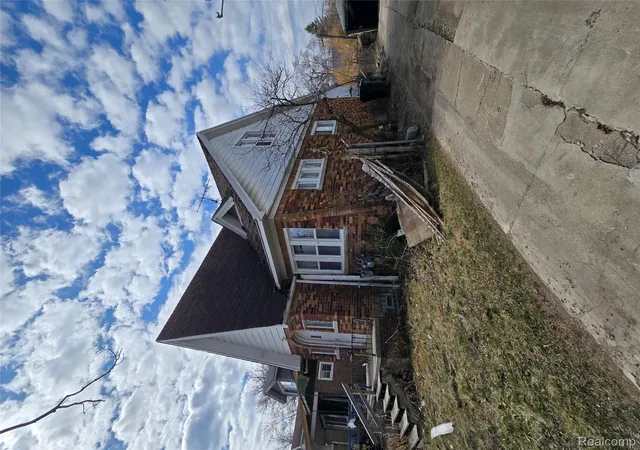 2nd image of 17325 Barlow St, Detroit, MI 48205 | MLS# 20261019157