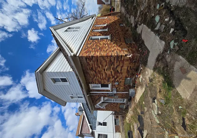5th image of 17325 Barlow St, Detroit, MI 48205 | MLS# 20261019157