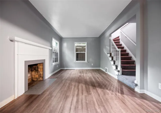 Photo 3 of Single family home for sale at 10438 Wayburn St, Detroit, MI 48224 | MLS# 20261019270 | Listing updated on 2026-09-29
