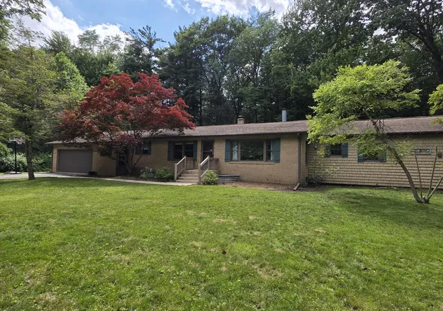 1st image of 12370 Dunes Rd, Sawyer, MI 49125 | MLS# 69026011720