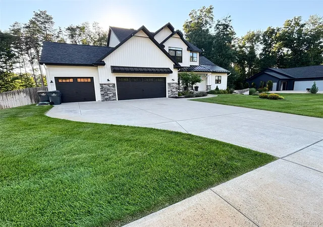 4th image of 1998 Sienna St, Kalamazoo, MI 49009 | MLS# 20261019362