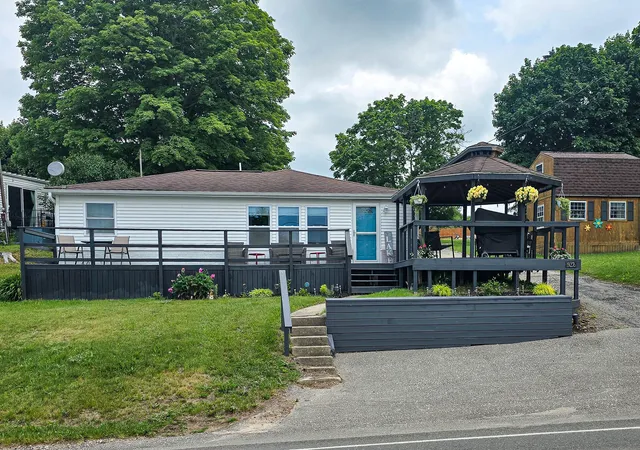 3rd image of 19276 4Th St, Chippewa Lake, MI 49320 | MLS# 65026011864
