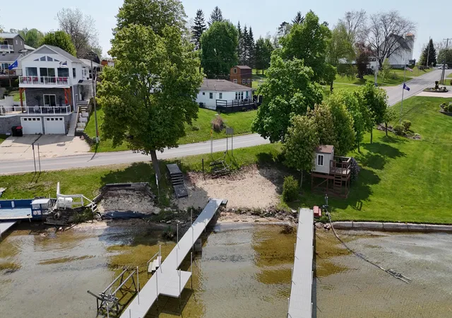 5th image of 19276 4Th St, Chippewa Lake, MI 49320 | MLS# 65026011864