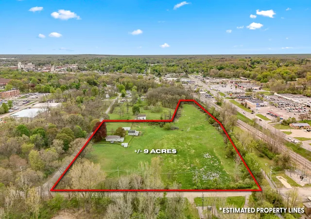 Homes for sale in Hillsdale, MI | 104 Mcclellan St, Hillsdale, MI 49242 | MLS# 53026011899