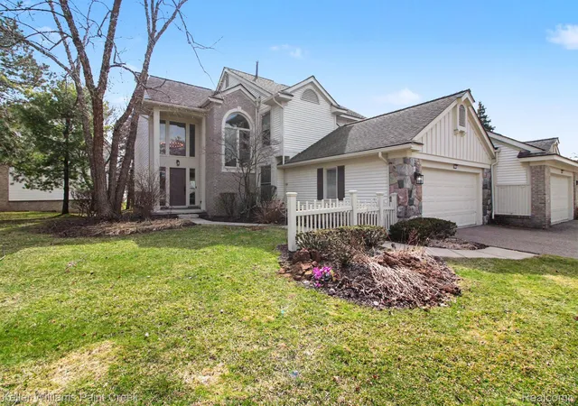 Photo 2 of Condo for sale at 7365 Danbury Dr, West Bloomfield, MI 48322 | MLS# 20261019550 | Listing updated on 2026-07-06