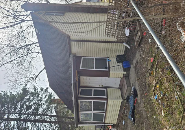 5th image of 18109 Cornwall St, Detroit, MI 48224 | MLS# 20261019554