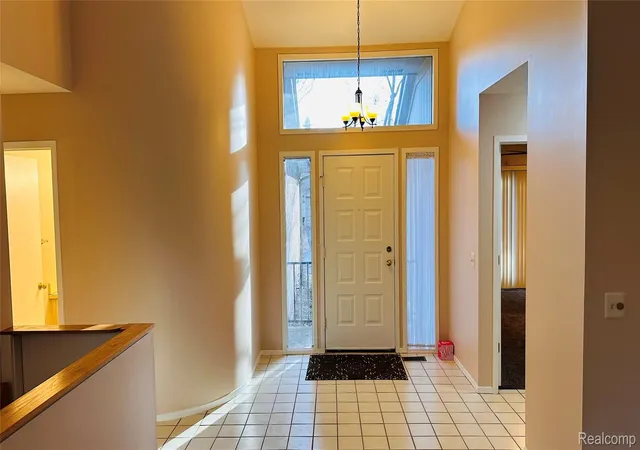 Photo 3 of Condo for sale at 33779 Vista Dr, Farmington Hills, MI 48331 | MLS# 20261019609 | Listing updated on 2026-07-09