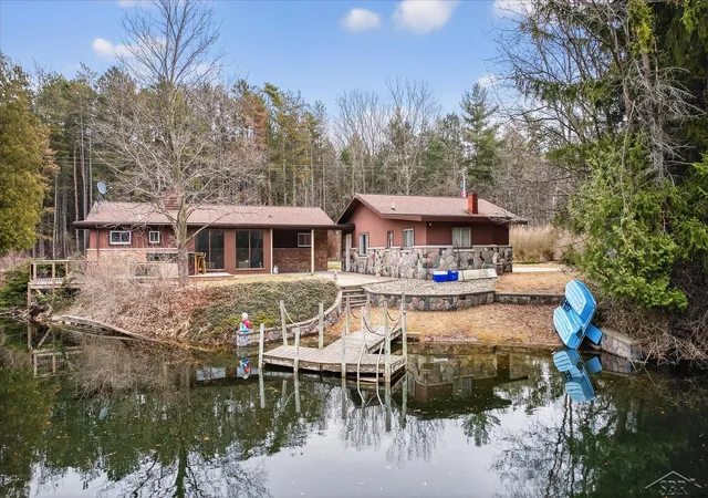 1st image of 4403 N Raucholz Rd, Hemlock, MI 48626 | MLS# 61050202567