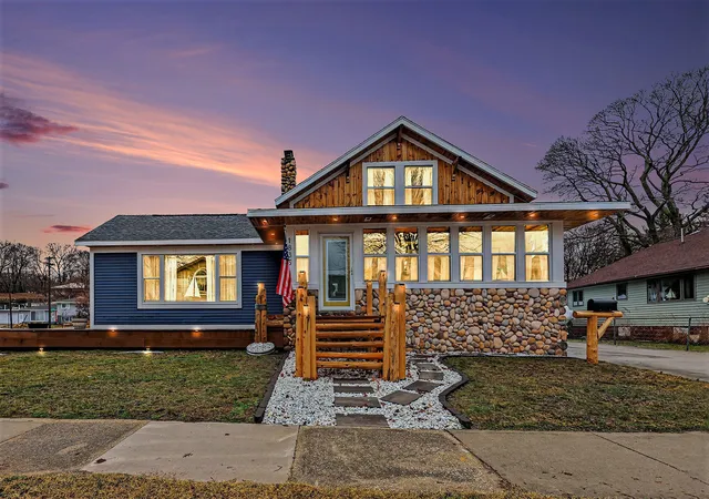 2nd image of 1835 Edgewater St, Muskegon, MI 49441 | MLS# 71026012052
