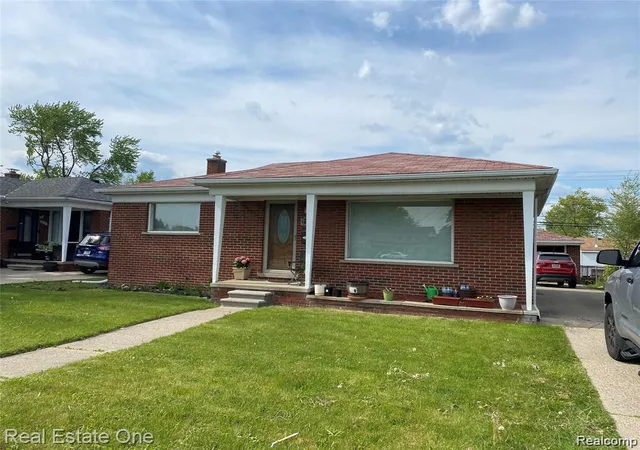 Photo 1 of Sale Pending at 27014 Ford Rd, Dearborn Heights, MI 48127 | MLS# 20261019697 | Listing updated on 2026-07-07