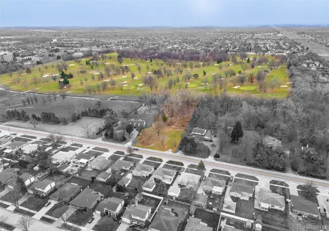 4th image of 13000 Plumbrook Rd, Sterling Heights, MI 48312 | MLS# 20261019712